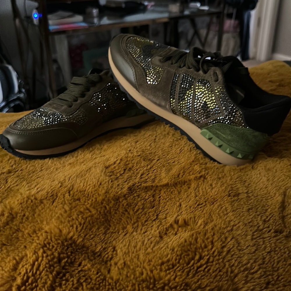 Camo crystal Valentino sneaker